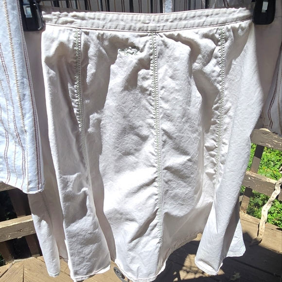 Horny Toad Dresses & Skirts - Horny Toad Tan/cream/khaki Midi Skirt Sz8